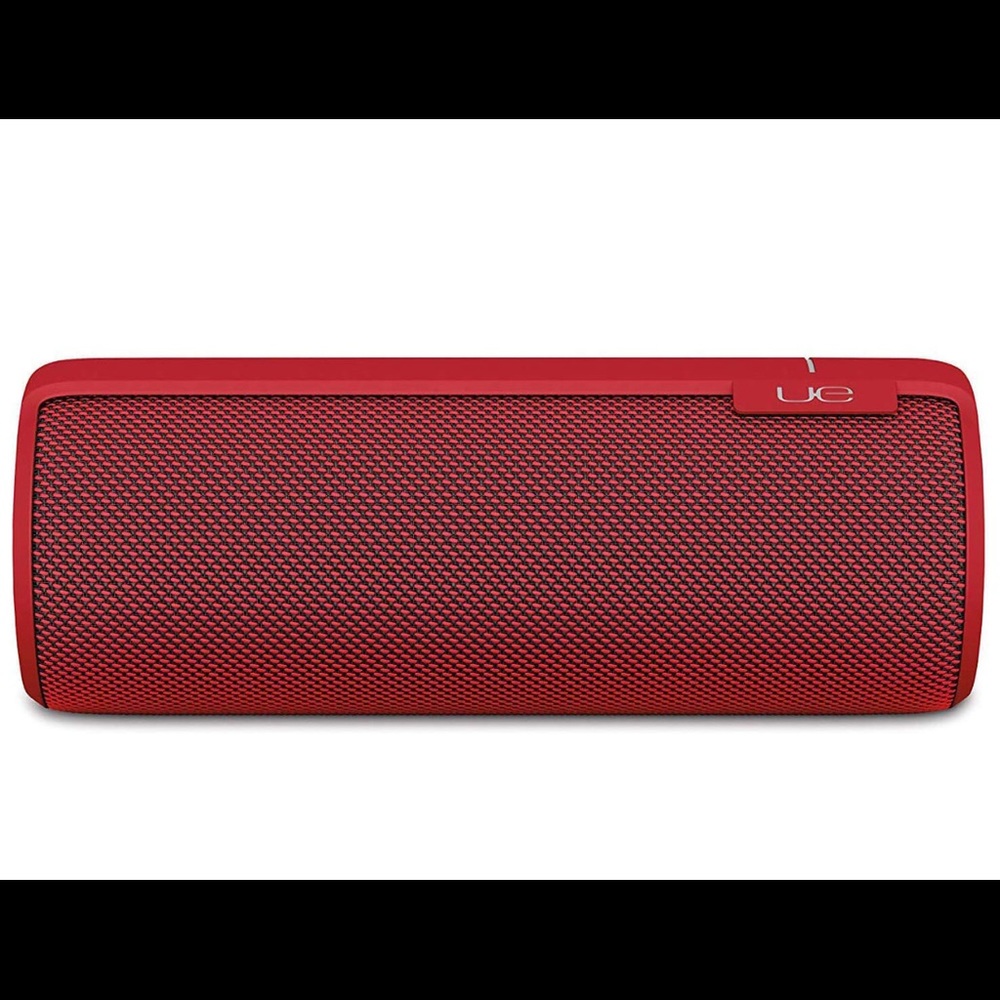 UE MEGABOOM WIRELESS WATER RESISTANT BLUETOOTH